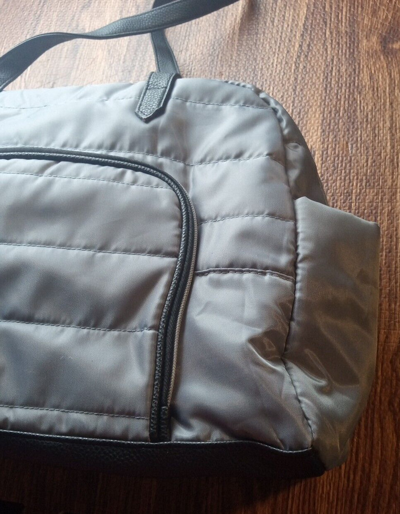 DSW SILVER GYM DUFFLE BAG