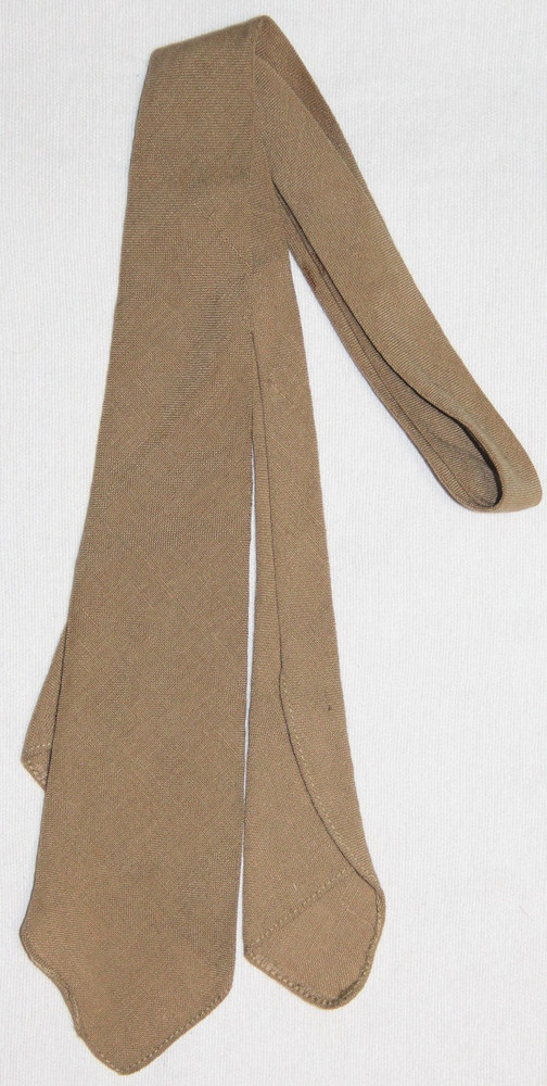 ORIGINAL WWII KHAKI WOOL UNIFORM NECKTIE