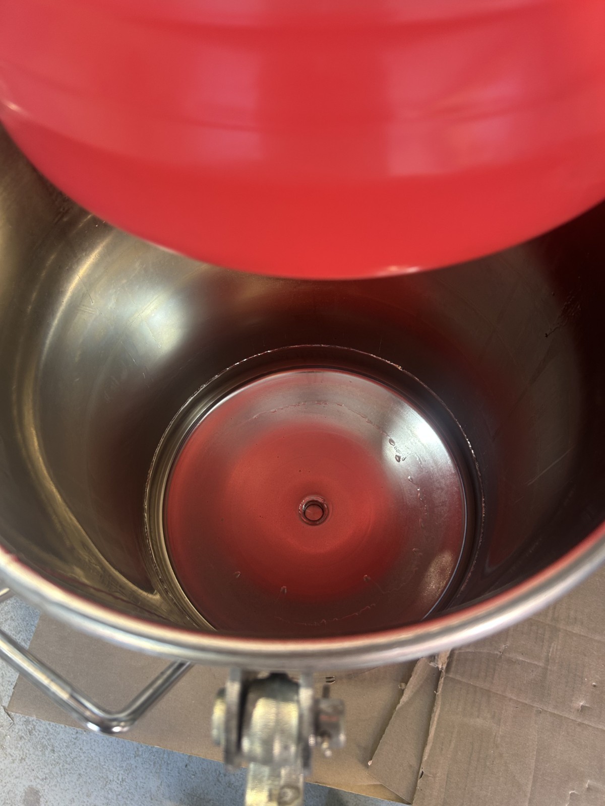 GRACO 236150 10 Gallon High Pressure Tank (HVLP) Pot Series L19B STAINLESS