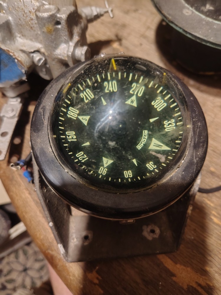 Richie Compass S-60