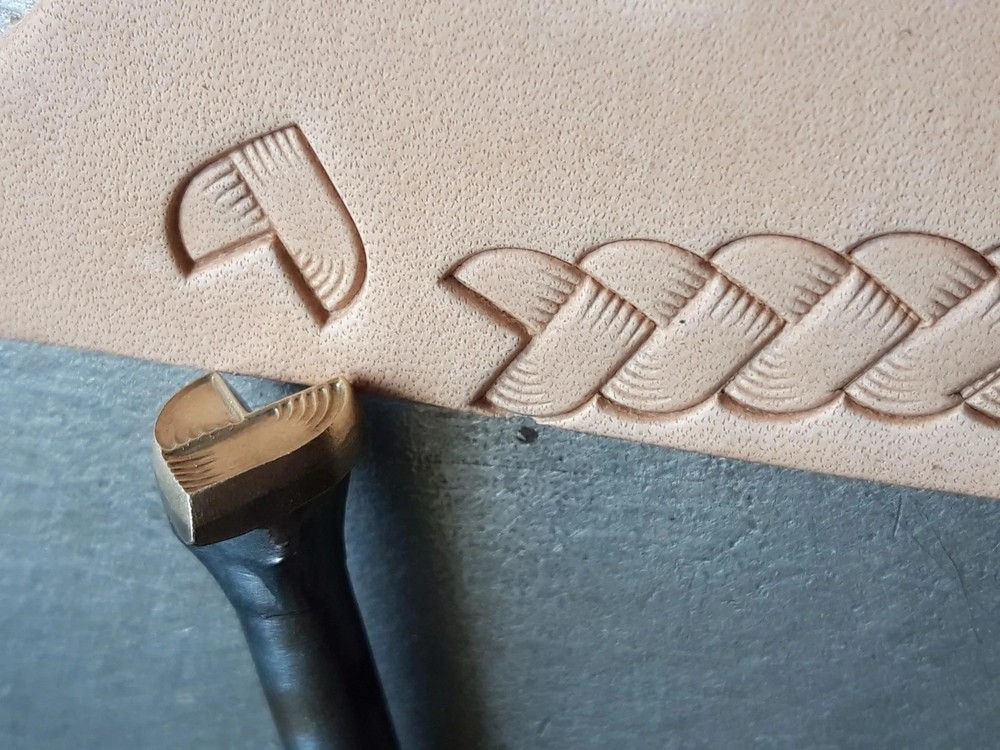 013-02 Braid Leather stamp Brass hand made tool