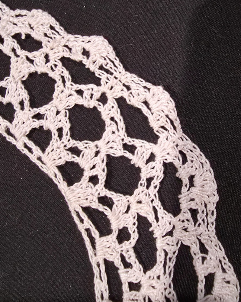 Hand made COLLAR White Fine Thread