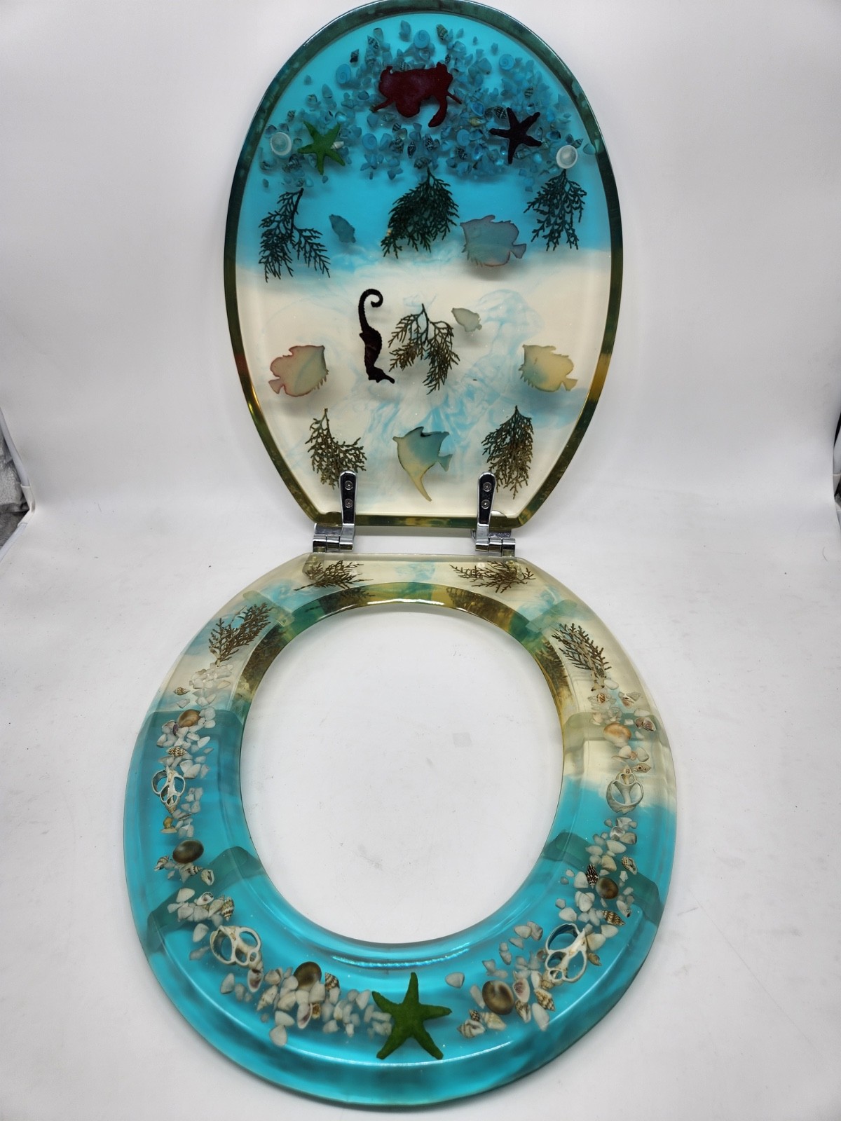 Polyresin toilet seat