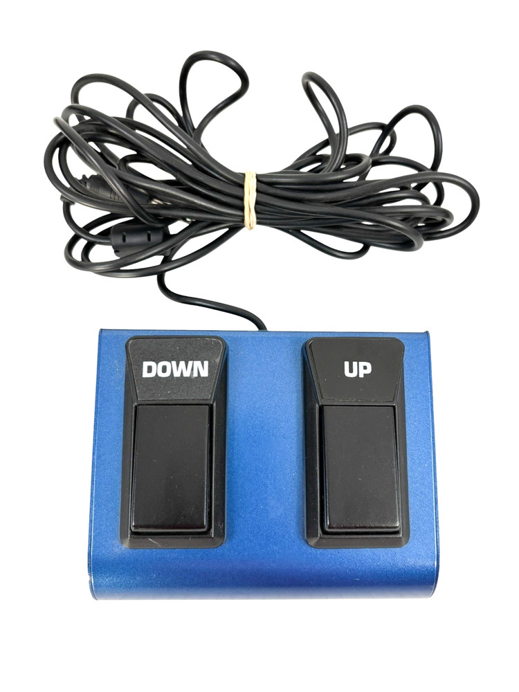 Behringer V-Amp 2 Virtual Amplifier Guitar Processor, Duel Foot Switch, Bag