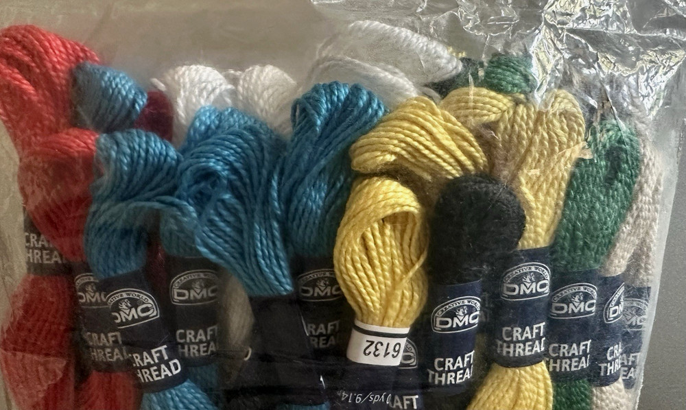 DMC Craft Thread Non-divisibile 33 Skeins For Crafting Projects Multicolor
