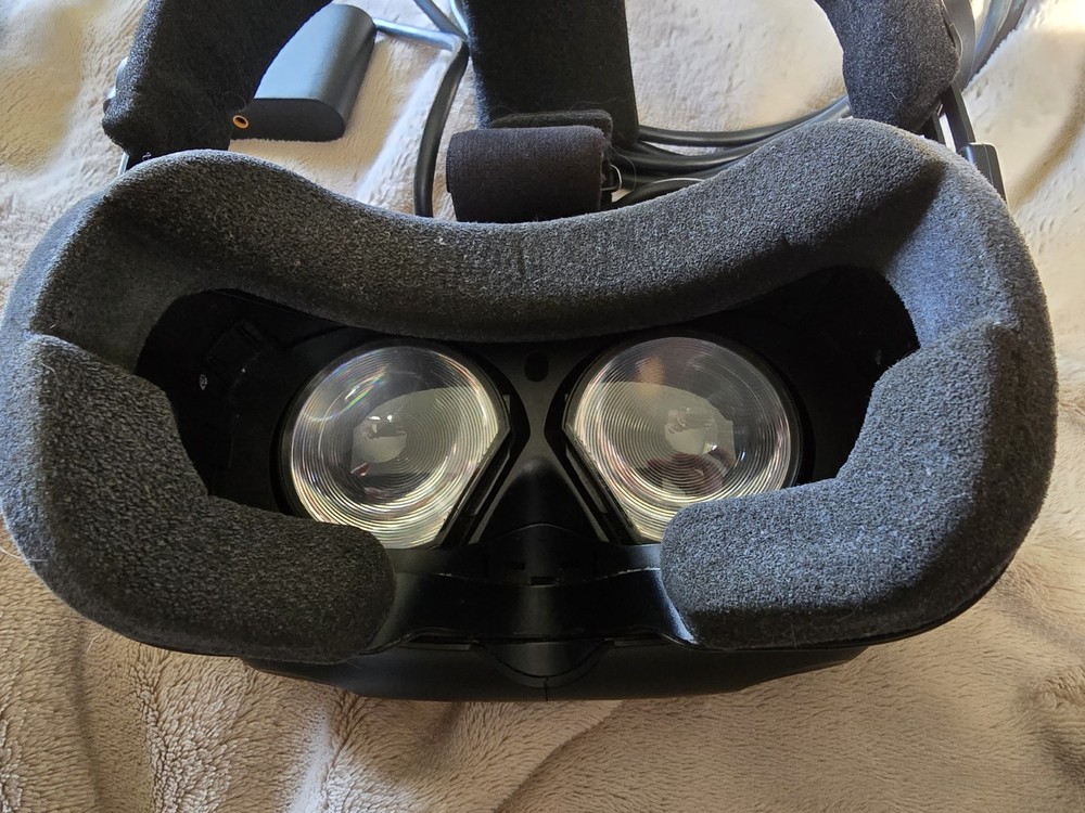 HTC Vive VR Headset With Controllers and Link Box (No Power Cable)