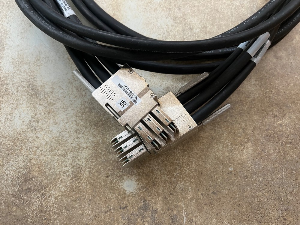 Cisco STACK-T1-3M 800-40405-01 V01 Stack Wise Stacking Cable