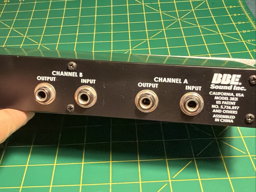 BBE 382i Sonic Maximizer - Rack Mounted Sound Processor Clean Working Tested