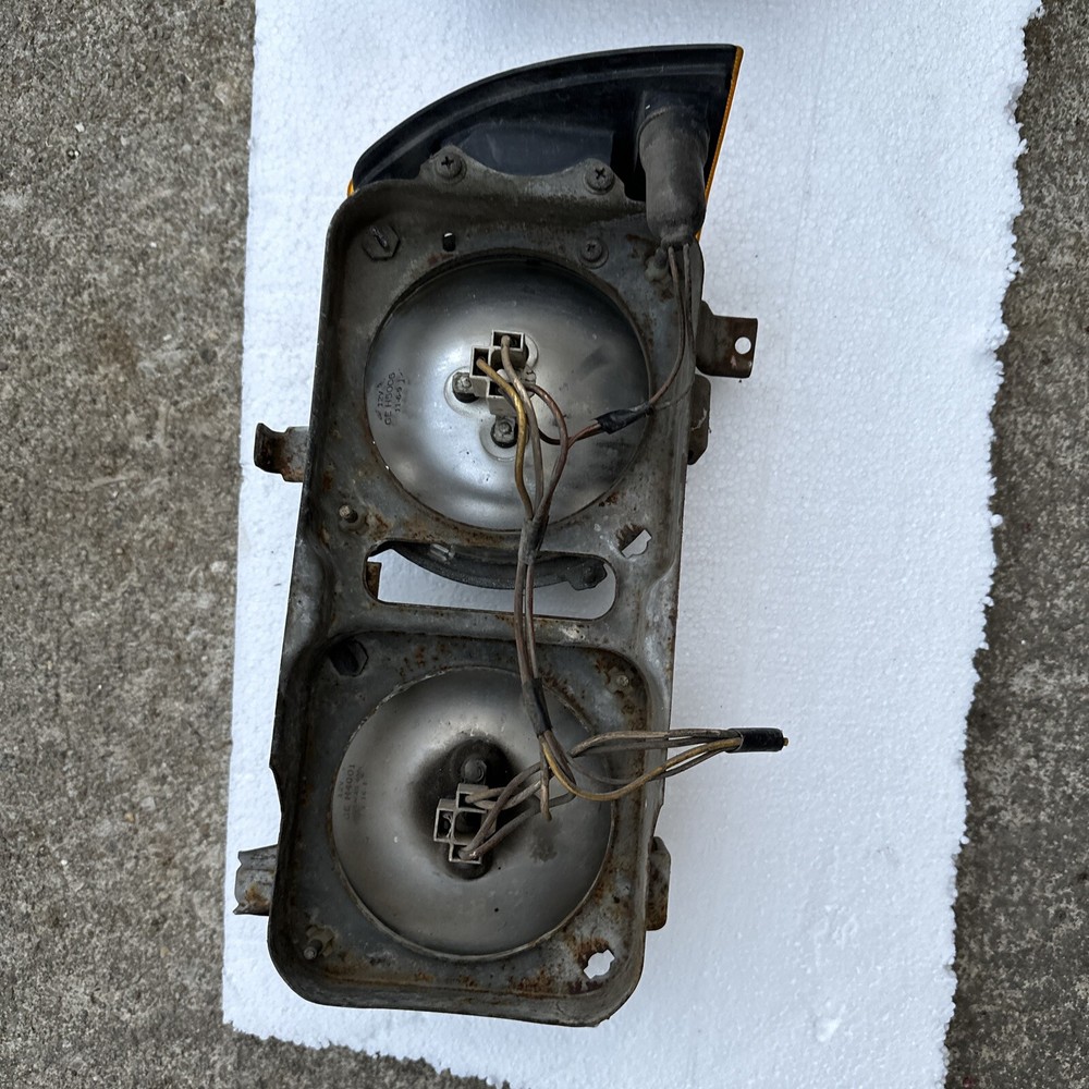 Audi 5000 main lights L/R