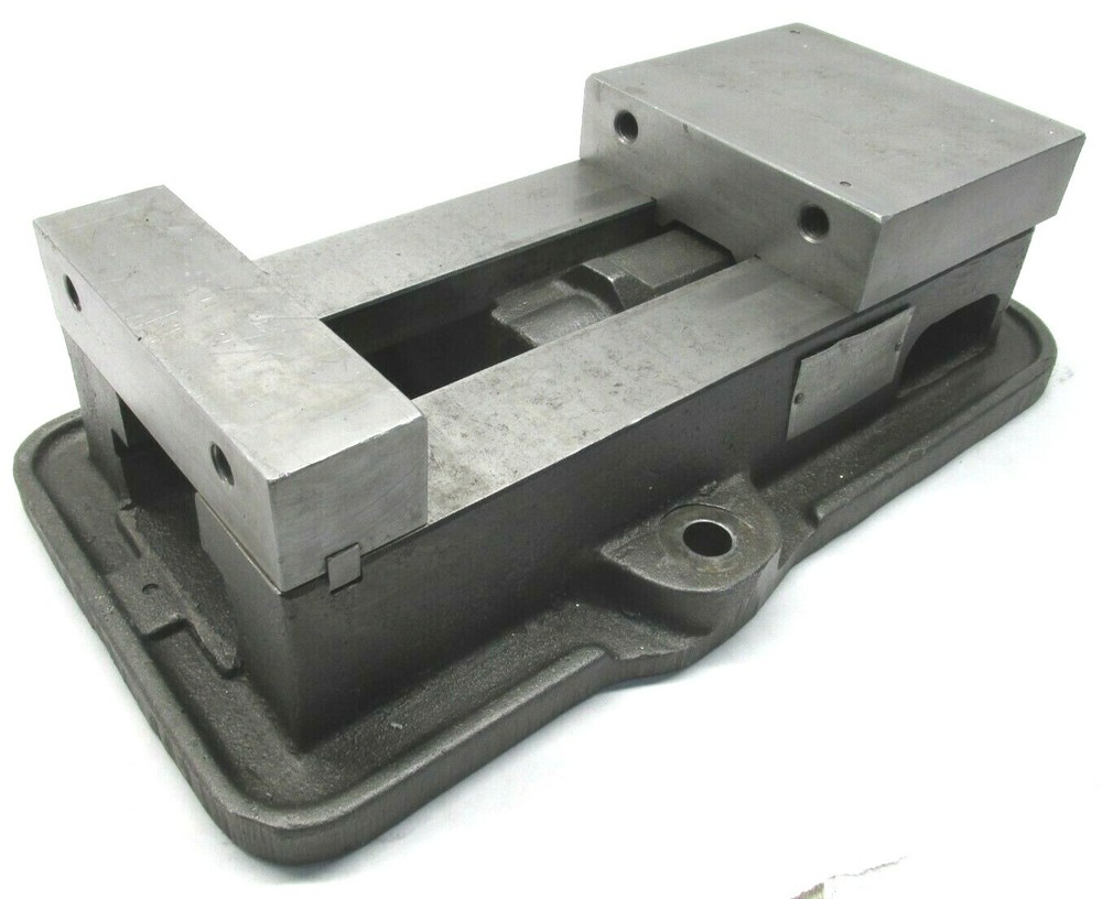 KURT ANGLOCK 6" MILLING MACHINE VISE - #D60