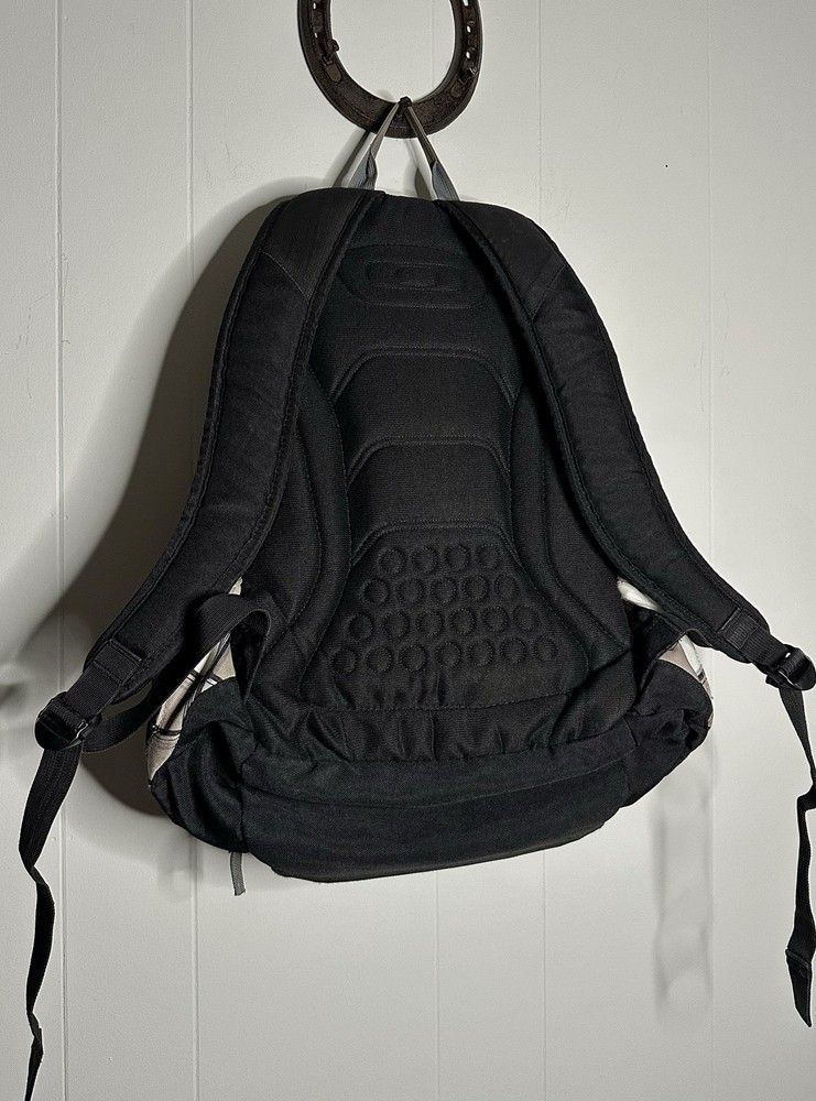 Late 2000’s Y2K Oakley Beige Mod 5 Speed Hardshell Backpack