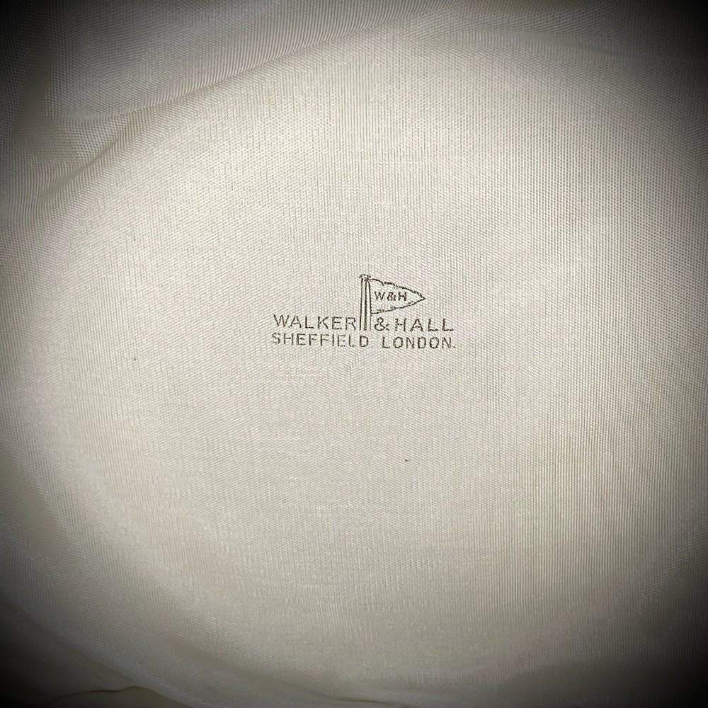 Walker & Hall Silver Plated Bowl & Spoon Set Gilt Interior Boxed