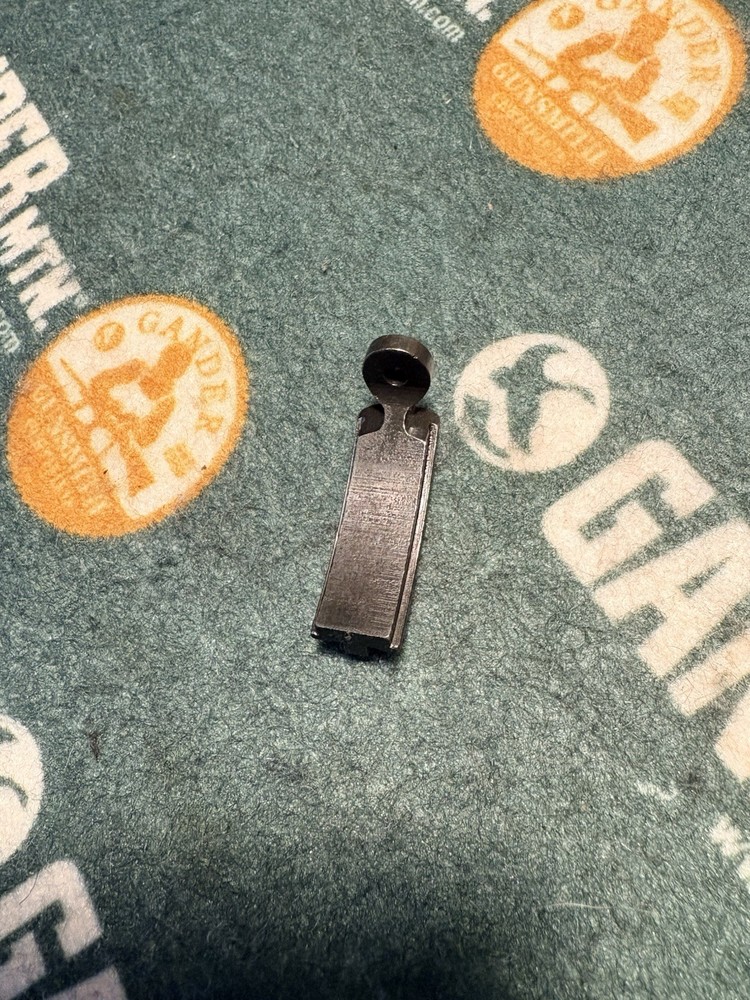 Winchester M1 Garand Rear Sight Aperture Type 2 With Tracks. Read Description.