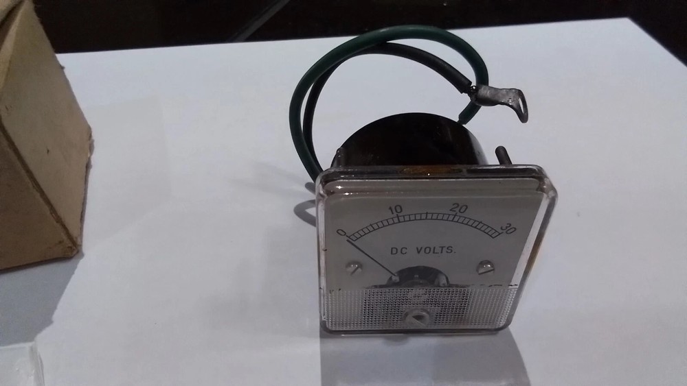 Selfix D C Panel Meter Voltmeter 0- 30 Model 5604 NOS Vintage Electrical Guage