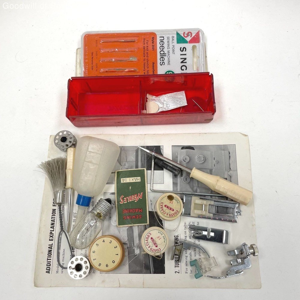 Dressmaker Sewing Machine 2200F ALLYN