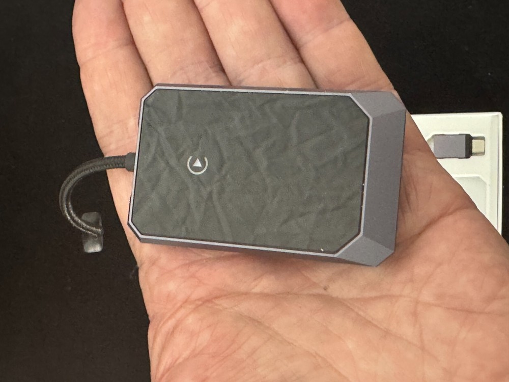 Wireless Car Play Adapter Model BY960H - TESTED. IT WORKS.