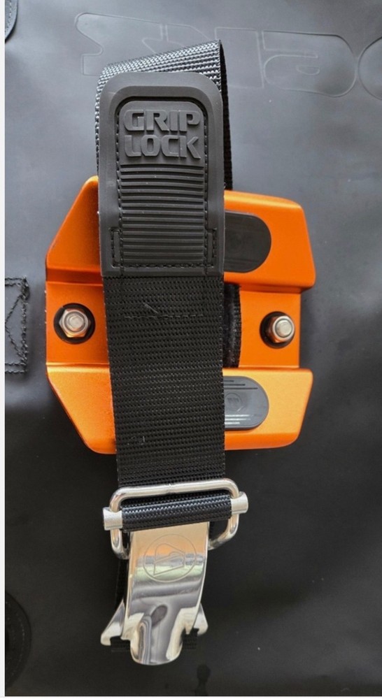 Apeks Exotec Orange Medium M Scuba BCD