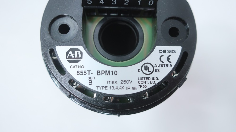 Allen Bradley 855TP-B24Y3E4 Tower Stack Light Assembly 24v-dc