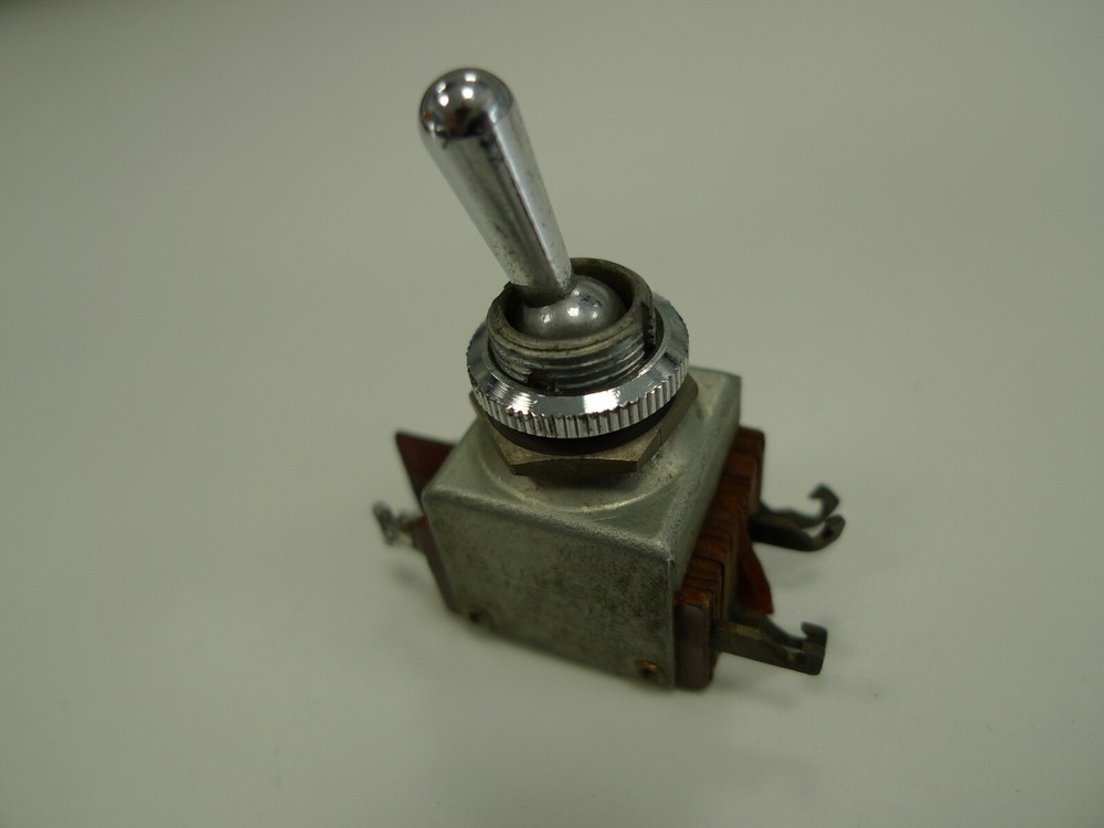 Bulgin Switch S302PD