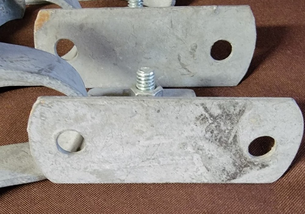 Wall Mount Gate Latch for 1-3/8 Chain Link Fence pipe, Lockable, Galvanized