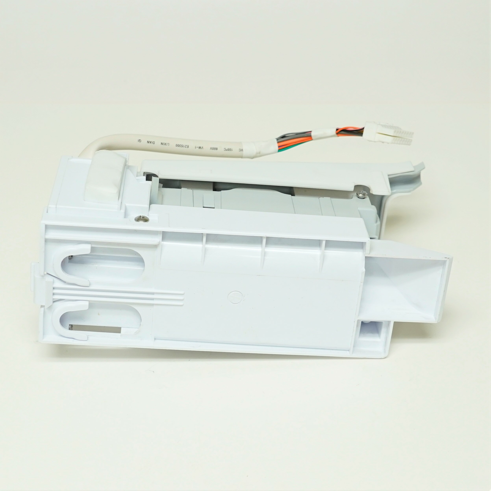 DA97-13718C for Samsung Refrigerator 6-Cube Ice Maker