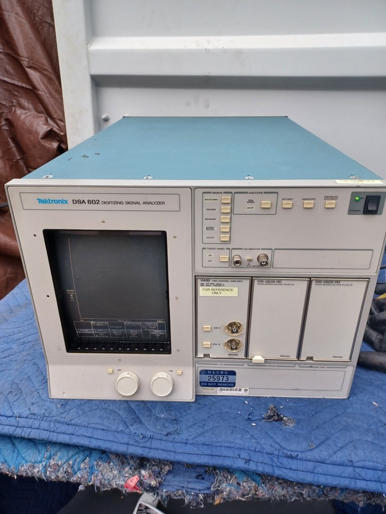 TEKTRONICS DSA 602 DIGITIZING SIGNAL ANALYZER