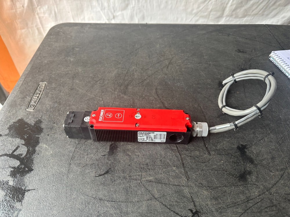 EUCHNER TP4-4141A024M SAFETY SWITCH