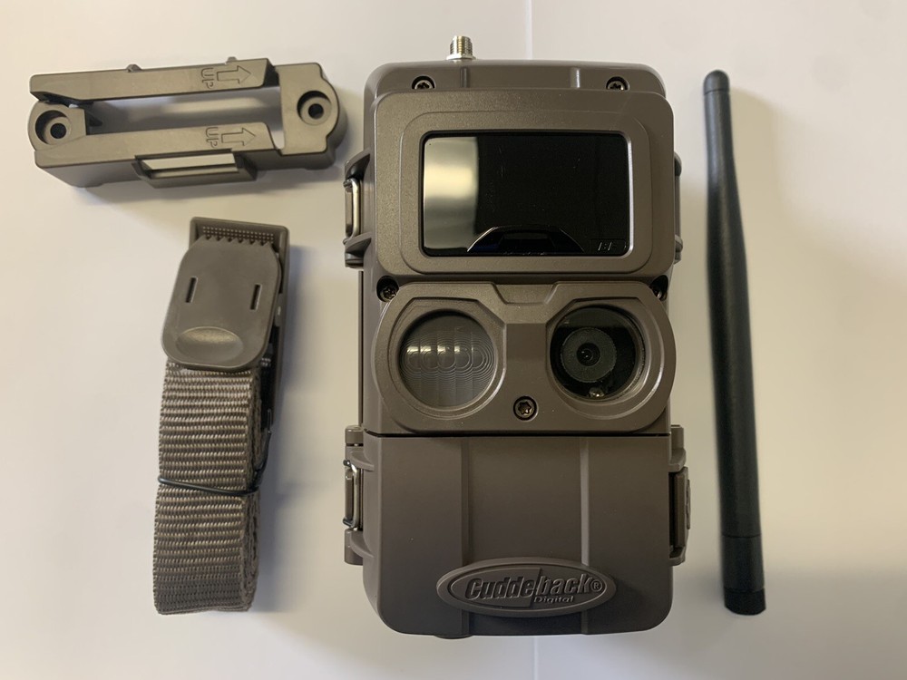 Cuddeback CuddeLink  LowGlow Black Flash LED Camera LL-3A