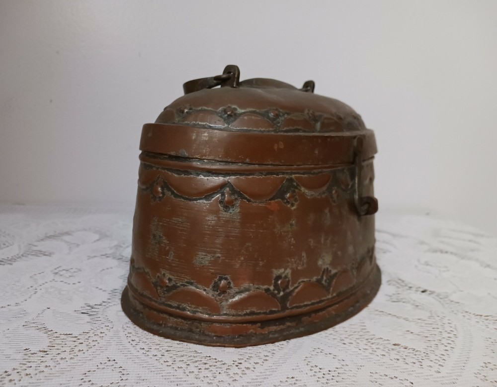 Antique Copper Container Unique Design w/ Hook Latch & Handle