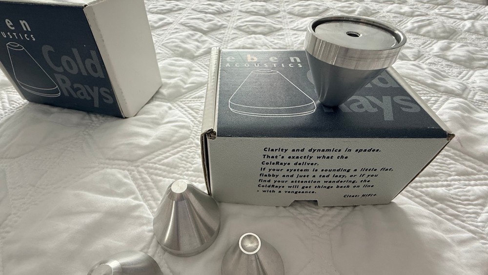 Cold Ray Ceramic Black & Ceramic Silver 4 per box Vibration Control Cones