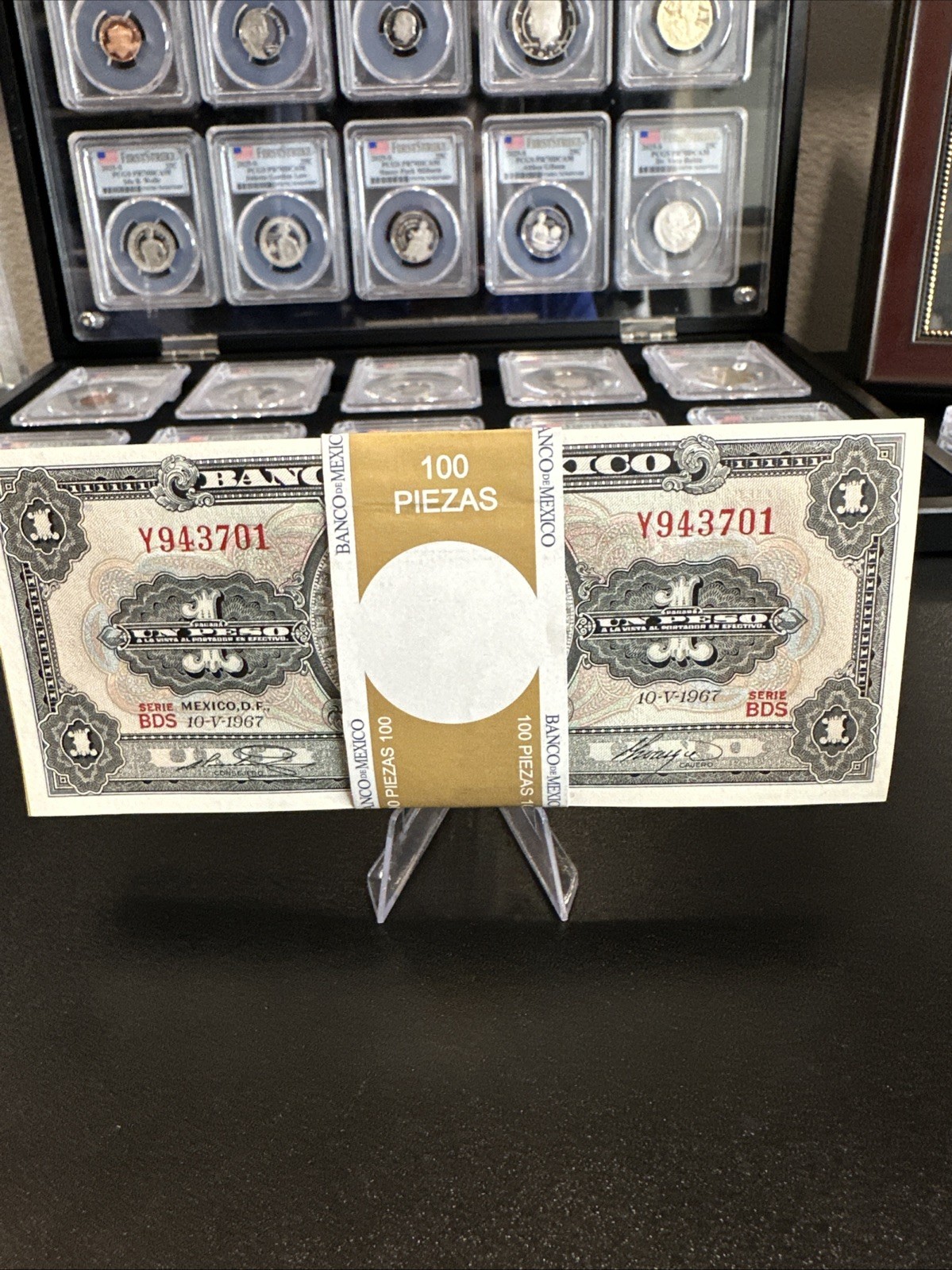 100 CONSECUTIVE  1 PESO BANKNOTES 1967 AZTEC CALENDAR MEXICAN CURRENCY MONEY !