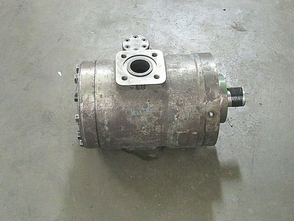 VICKERS VANE PUMP V2340 - USED