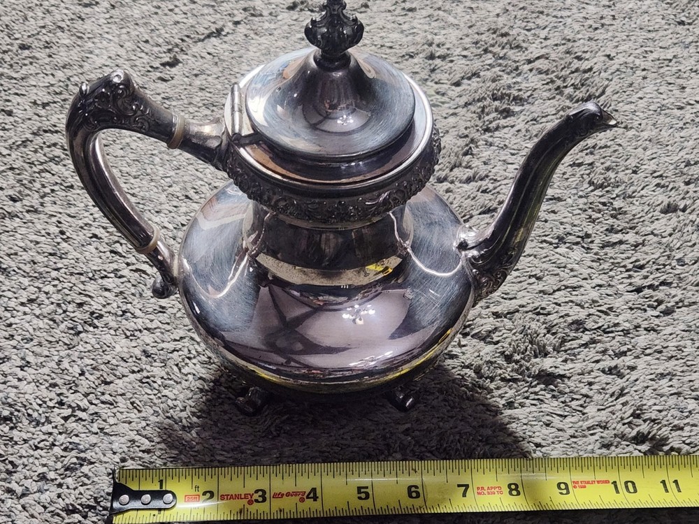 Reed & Barton #3645 Vintage Tea Pot 6 Half Pt. Ornate Silverplate