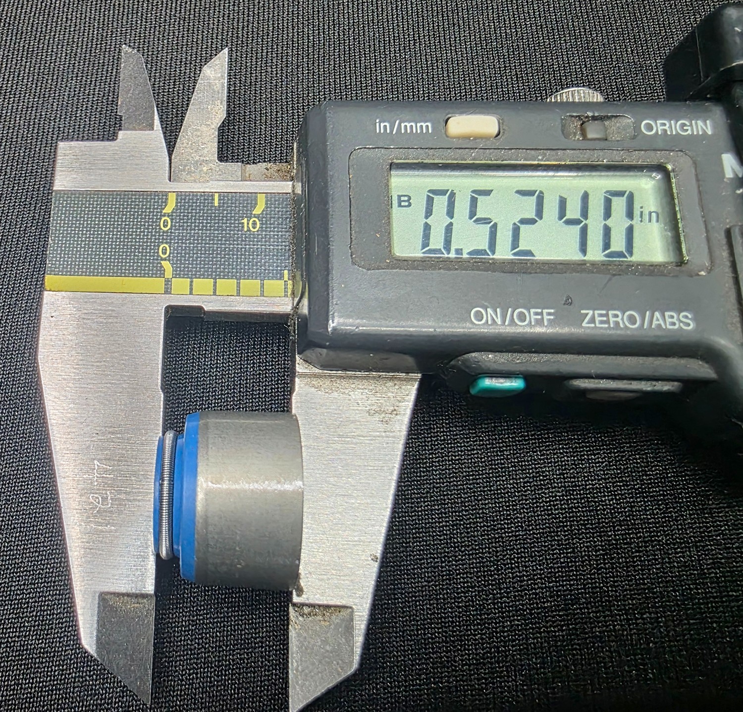 .530"x 11/32" Viton Valve Stem Seals-Metal Clad, .670" OD, SBC, BBC, SBF, SET/16