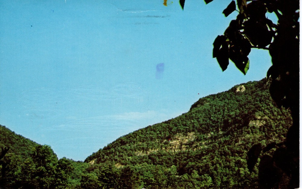 CUMBERLAND GAP, KY - PC5244