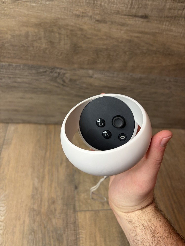 Genuine OEM Original Meta Oculus Quest 2 VR RIGHT Touch Controller Only - Tested