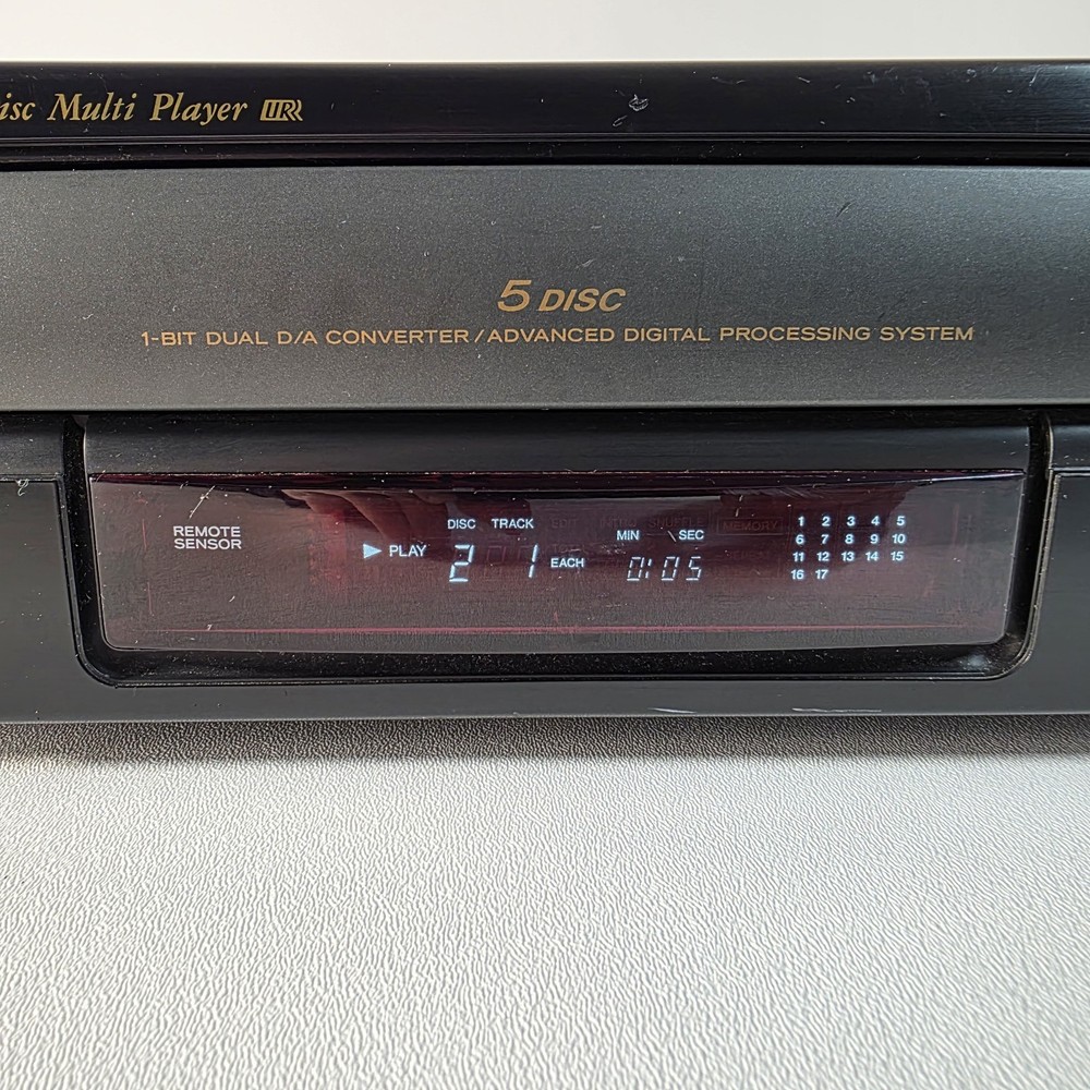 Teac PD-D1260 CD Changer No Remote Tested