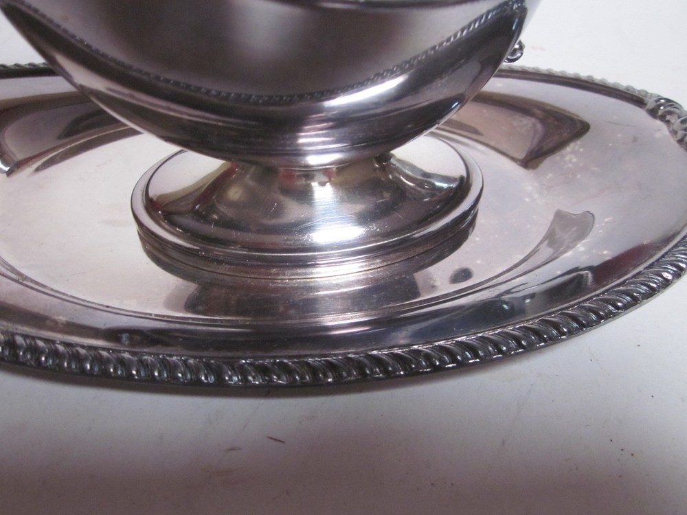VINTAGE FB ROGERS SILVER & COPPER UNDER BASE PLATE & MARRIED GRAVY BOAT