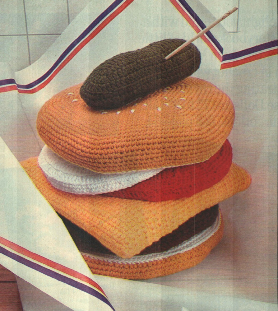 HAMBUREGER PILLOW 14" HOME DECOR CROCHET PATTERN INSTRUCTIONS