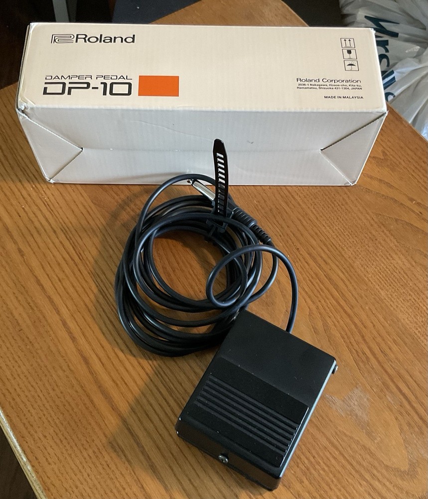 ROLAND DP-2  Damper Pedal (wrong Box)