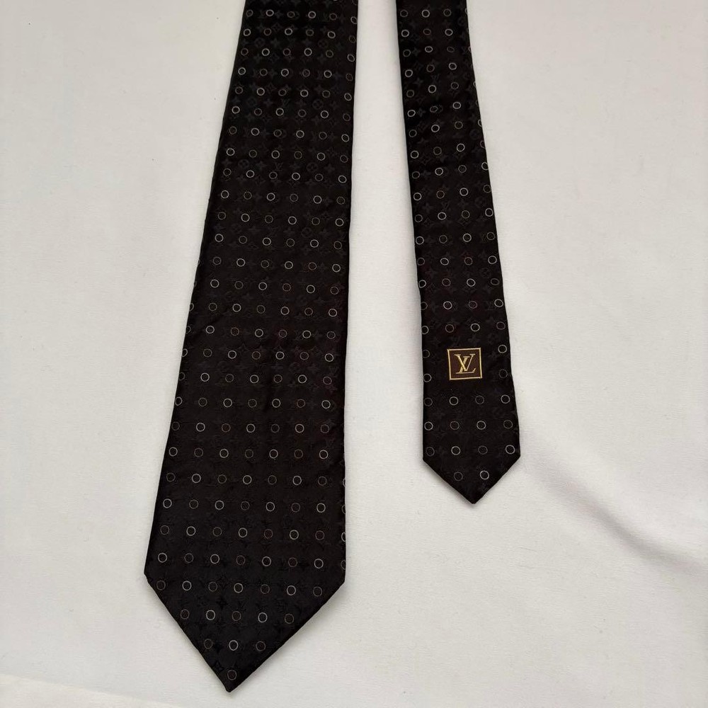 Louis Vuitton tie monogram silk black