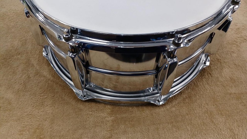 - �Y Snare drum