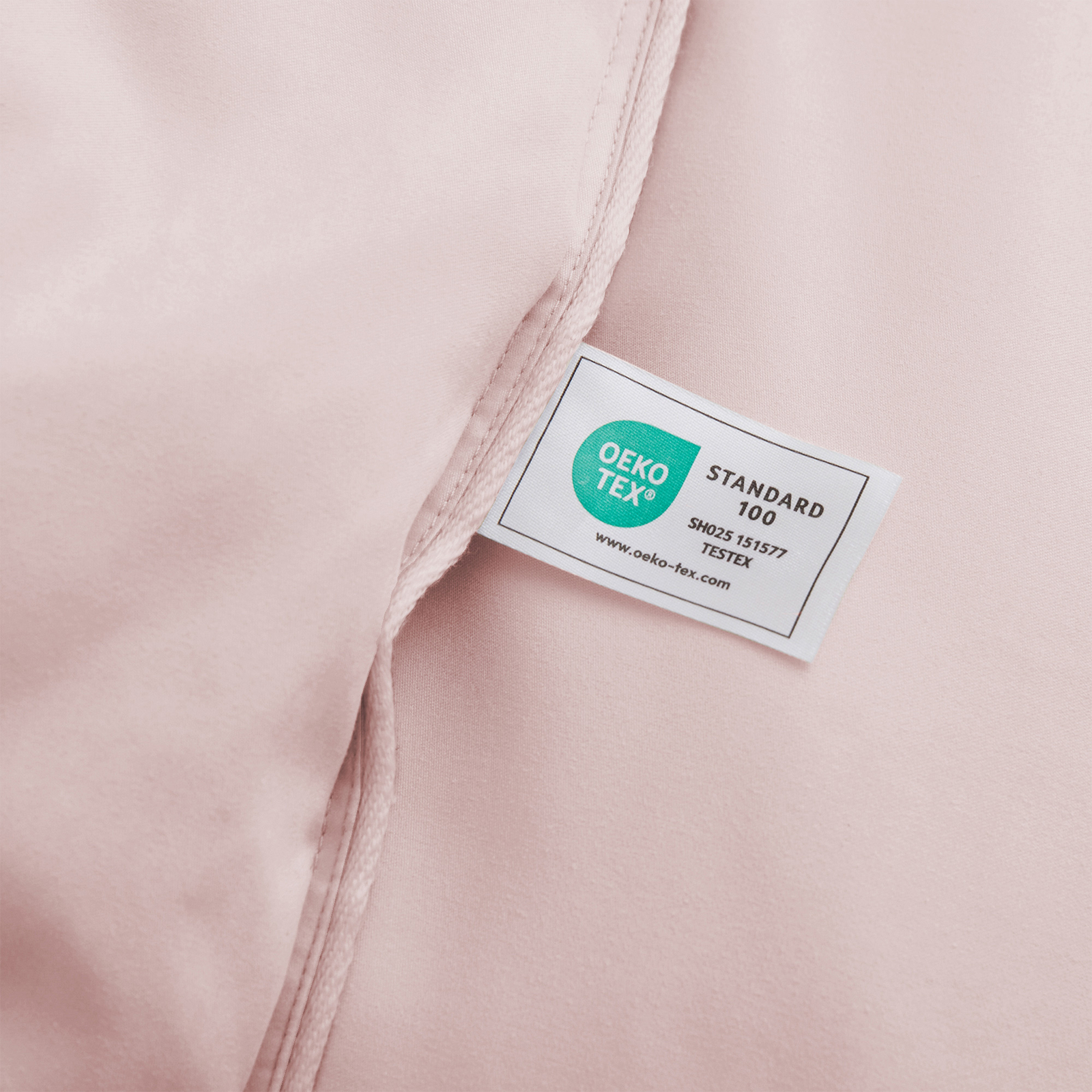 Super Soft Cozy Warm Oversized Down Comforter , King or Queen Bed Blanket