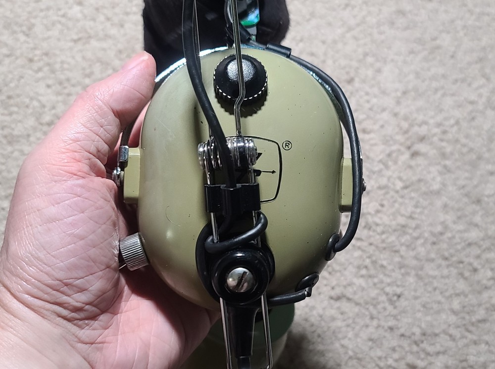 David Clark H10-66 Aviation Headset Untested