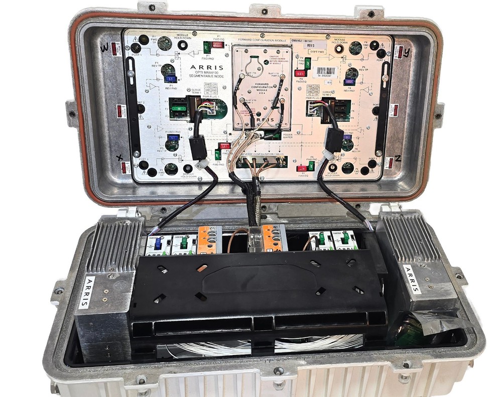 ARRIS Opti Max OM4100 4x4 Optical Node OM41GJ-8A3C&0007
