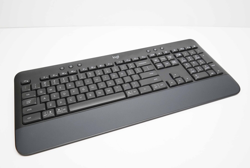 Logitech Signature MK650 Keyboard ONLY - Graphite