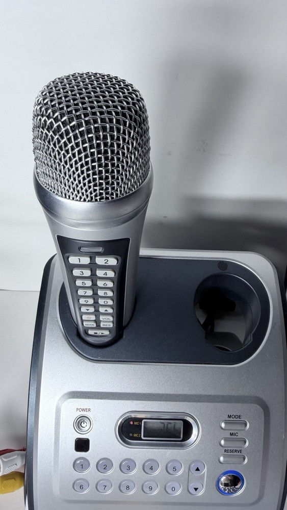 MAGIC SING ED-11000 KARAOKE SYSTEM W/ WIRELESS MICROPHONE