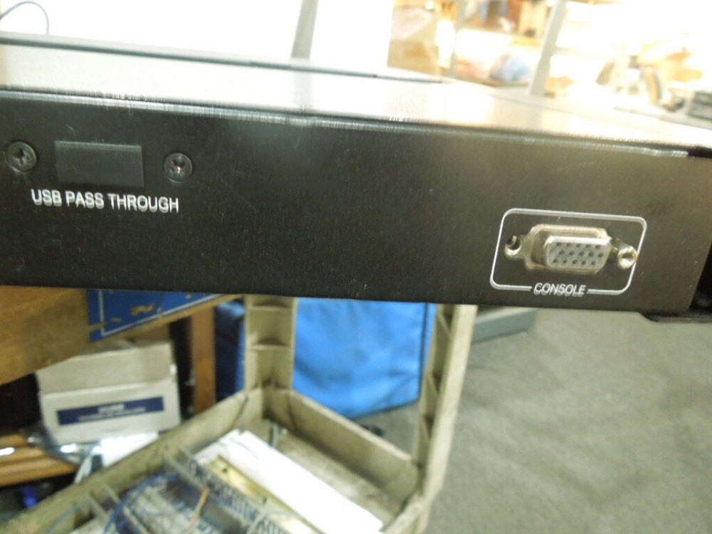 Tripp-Lite Model: B021-000-19 Rackmount Console