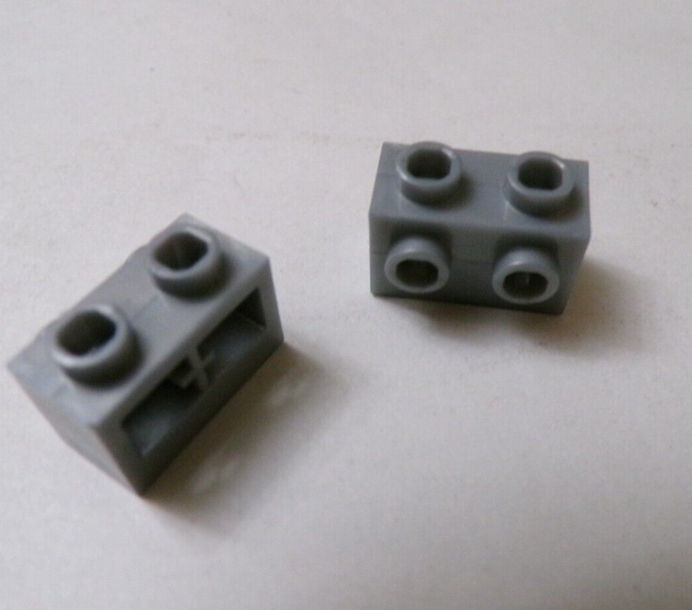 Unbranded x2 Silver Gray 1x2 Bricks, Two Side Studs (021-38)