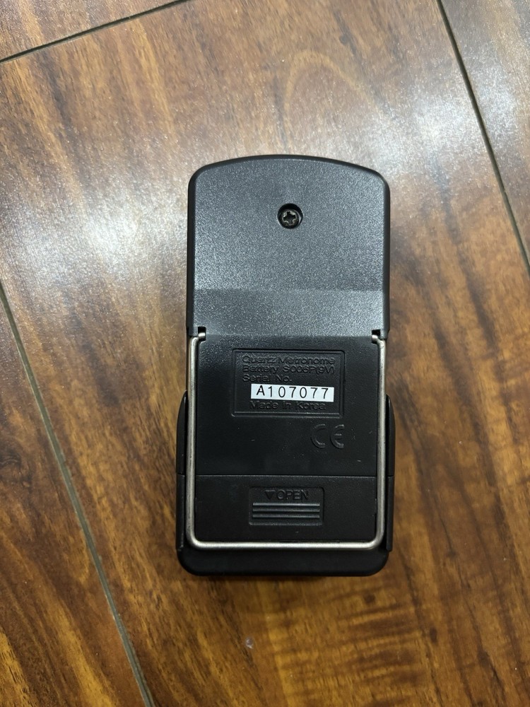 Matrix MR-800 Quartz Metronome w/ LED Pendulum Simulation & Down Beat Accent